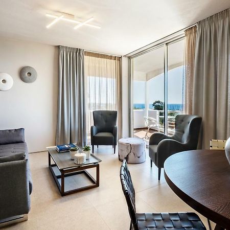 Marina Alimos Hotel Apartments เอเธนส์ ภายนอก รูปภาพ