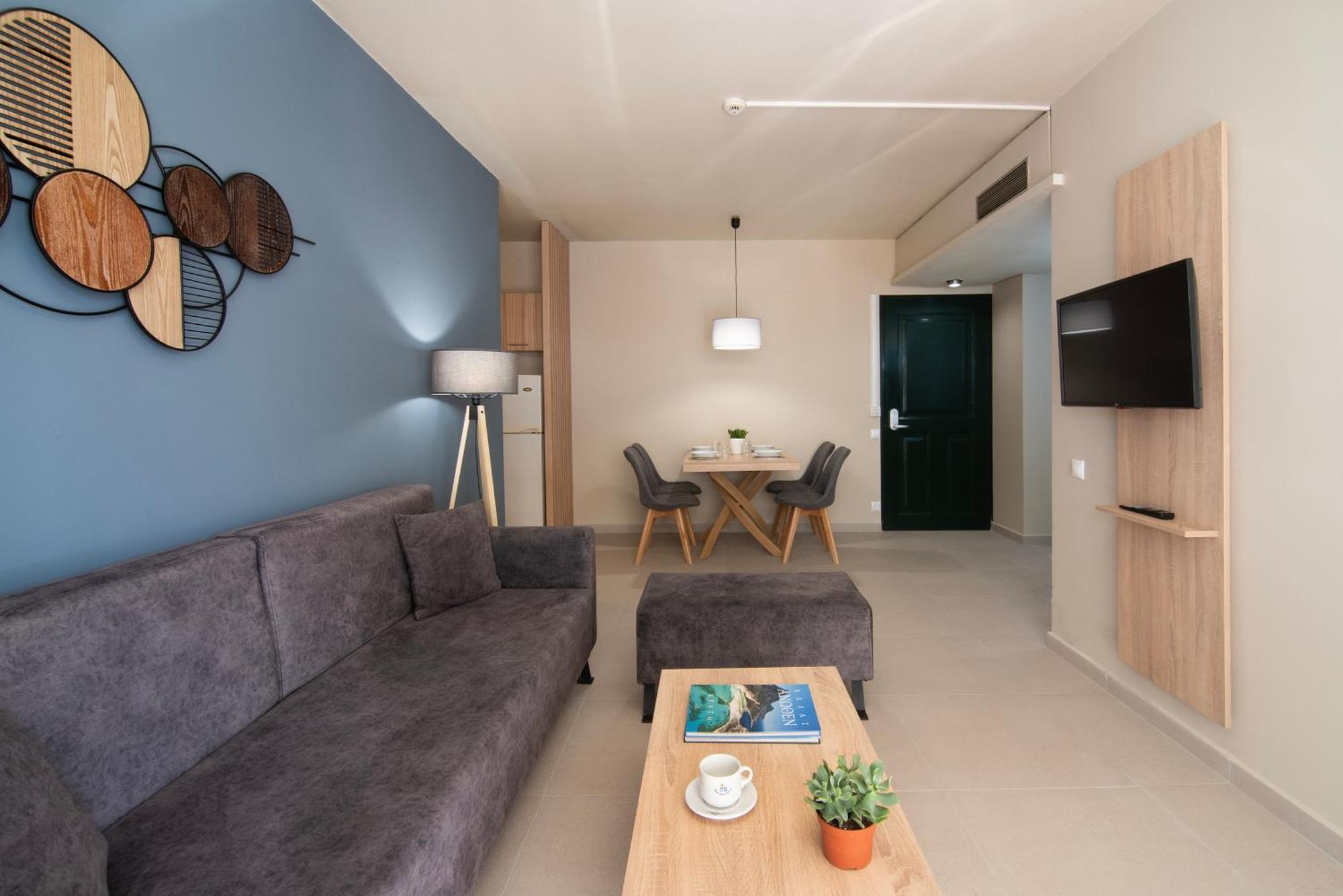 Marina Alimos Hotel Apartments เอเธนส์ ภายนอก รูปภาพ