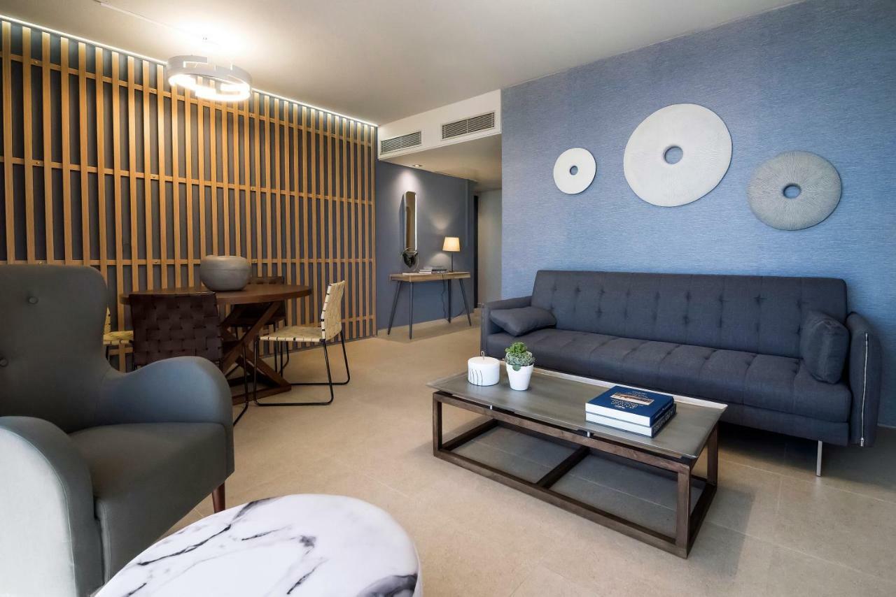 Marina Alimos Hotel Apartments เอเธนส์ ภายนอก รูปภาพ