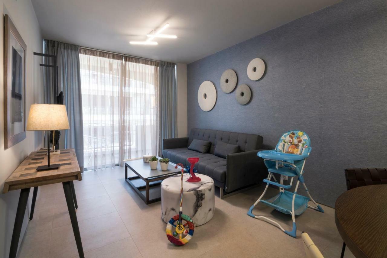Marina Alimos Hotel Apartments เอเธนส์ ภายนอก รูปภาพ