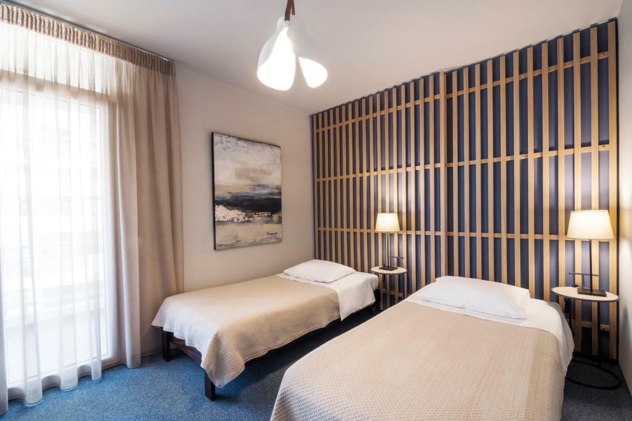 Marina Alimos Hotel Apartments เอเธนส์ ภายนอก รูปภาพ